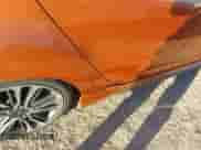 2016 Hyundai Veloster Turbo z VIN KMHTC6AE7GU293136, wystawiony jako IAAI lot #43617436 z przebiegiem 104 577 mil mil oraz . Historia ofert i sprzedaży dostępna na DreamBid. Obrazek 6.