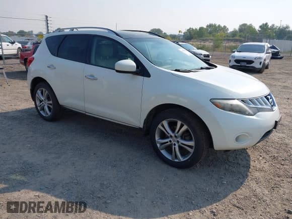 ✅ 2009 Nissan Murano S • VIN: JN8AZ18W59W112803 • Lot: 43301858. Listed on IAAI with 172,186 mi. Free auction sales archive from the USA and detailed vehicle history report at DreamBid. Image 1.
