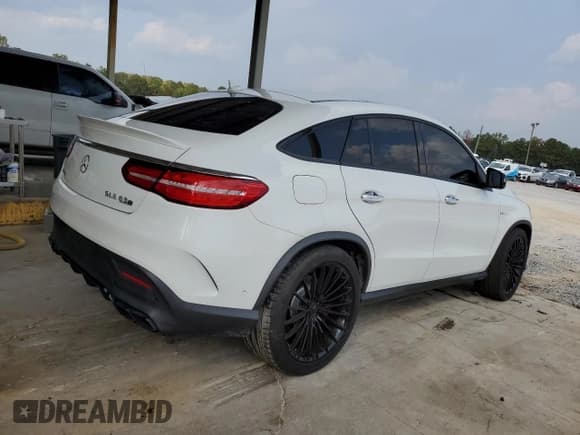 ✅ 2016 Mercedes-Benz GLE 63 S AMG • VIN: 4JGED7FB6GA034617 • Lot: 82073735. Wystawiony na Copart z przebiegiem 95 919 mil. Bezpłatny archiwum sprzedaży aukcyjnych z USA i szczegółowy raport historii pojazdu na DreamBid. Zdjęcie 3.