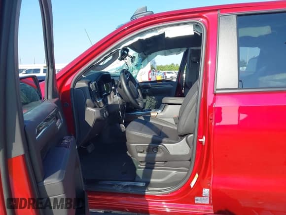 ✅ 2025 Chevrolet Silverado 1500 LT Trail Boss • VIN: 3GCUKFED5SG366335 • Lot: 43010115. Wystawiony na IAAI z przebiegiem Nie podano. Bezpłatny archiwum sprzedaży aukcyjnych z USA i szczegółowy raport historii pojazdu na DreamBid. Zdjęcie 5.