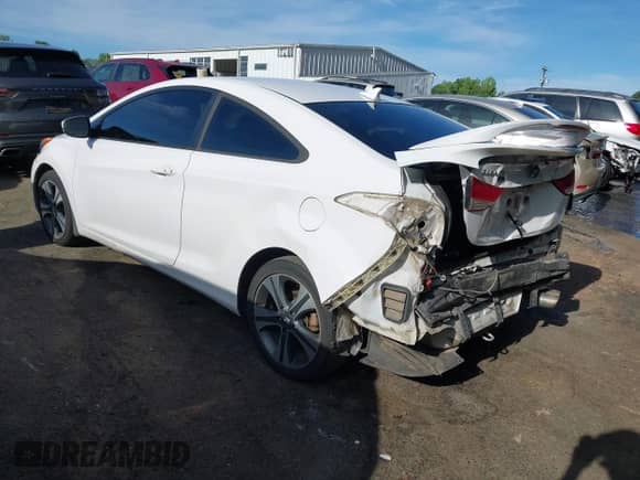 2013 Hyundai Elantra GS with VIN KMHDH6AE6DU014907, listed as a IAAI auction lot 42324748 with 188,499 mi miles and . Bid and sale history available at DreamBid. Image 3.