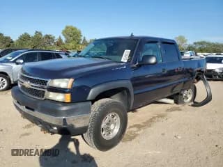 ✅ 2006 Chevrolet Silverado 2500HD LT2 • VIN: 1GCHK23U66F108975 • Lot: 81259415. Wystawiony na Copart z przebiegiem 81 430 mil. Bezpłatny archiwum sprzedaży aukcyjnych z USA i szczegółowy raport historii pojazdu na DreamBid. Zdjęcie 1.