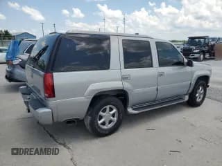 ✅ 2000 GMC Denali • VIN: 1GKEK63R1YR206436 • Lot: 62266225. Wystawiony na Copart z przebiegiem 192 066 mil. Bezpłatny archiwum sprzedaży aukcyjnych z USA i szczegółowy raport historii pojazdu na DreamBid. Zdjęcie 3.