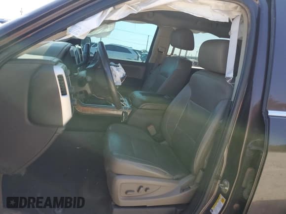 ✅ 2016 GMC Sierra 1500 SLT • VIN: 3GTU2NEC1GG204968 • Lot: 81739765. Wystawiony na Copart z przebiegiem 183 590 mil. Bezpłatny archiwum sprzedaży aukcyjnych z USA i szczegółowy raport historii pojazdu na DreamBid. Zdjęcie 7.