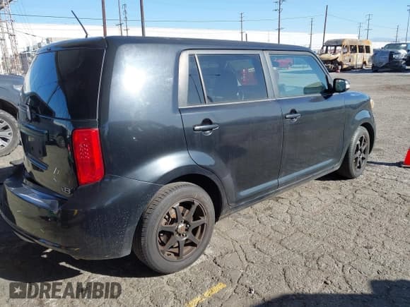 ✅ 2009 Scion xB • VIN: JTLKE50E891085278 • Lot: 43811727. Listed on IAAI with 114,160 mi. Free auction sales archive from the USA and detailed vehicle history report at DreamBid. Image 4.