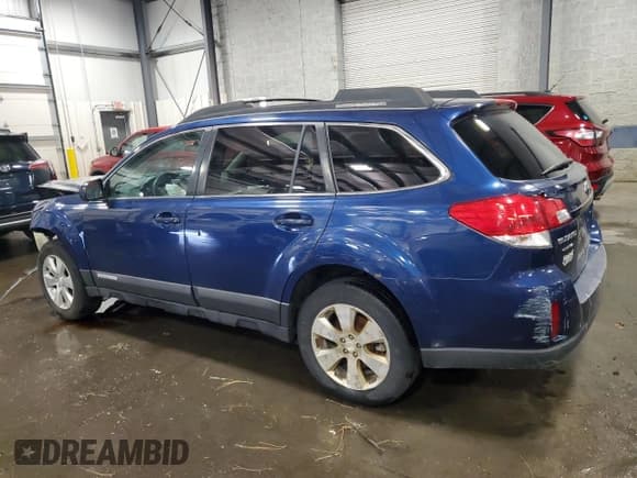 ✅ 2010 Subaru Outback Premium • VIN: 4S4BRDCC6A2383035 • Лот: 56017125. Опубликован ранее на Copart с пробегом 261 992 миль. Бесплатный доступ к архиву аукционных продаж из США и подробный отчёт об истории автомобиля на DreamBid. Изображение 2.