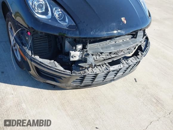 ✅ 2017 Porsche Macan • VIN: WP1AA2A52HLB81425 • Lot: 43445790. Listed on IAAI with 93,273 mi. Free auction sales archive from the USA and detailed vehicle history report at DreamBid. Image 6.