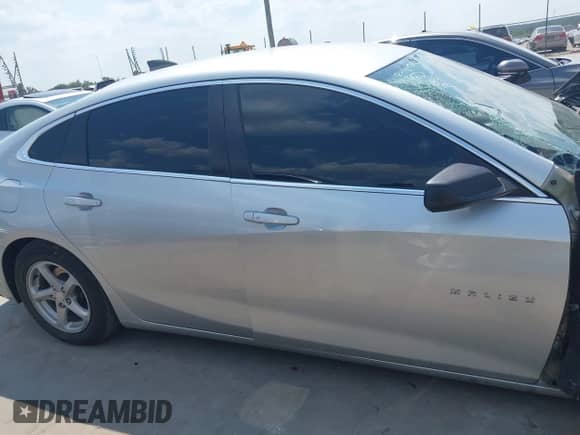 2018 Chevrolet Malibu LS с VIN 1G1ZC5ST3JF118795, выставлен на аукционе IAAI как лот 43076312 с пробегом 88 440 миль миль и . История ставок и продаж доступна на DreamBid. Изображение 14.