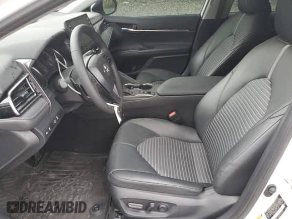 2024 Toyota Camry SE with VIN 4T1S11BK8RU119359, listed as a Copart auction lot 69290375 with 19,439 mi miles and Salvage title. Bid and sale history available at DreamBid. Image 7.