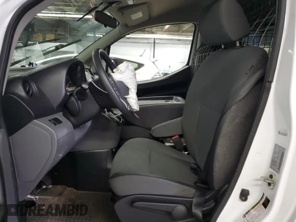 ✅ 2019 Nissan NV200 SV • VIN: 3N6CM0KN4KK694890 • Lot: 66815555. Listed on Copart with 64,414 mi. Free auction sales archive from the USA and detailed vehicle history report at DreamBid. Image 7.