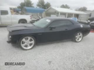 ✅ 2013 Dodge Challenger R/T Classic • VIN: 2C3CDYBT3DH631368 • Lot: 87197604. Wystawiony na Copart z przebiegiem 161 693 mil. Bezpłatny archiwum sprzedaży aukcyjnych z USA i szczegółowy raport historii pojazdu na DreamBid. Zdjęcie 1.