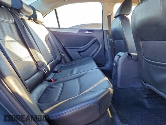 ✅ 2013 Volkswagen Jetta SE • VIN: 3VWDP7AJ6DM395721 • Lot: 96564515. Listed on Copart with 211,317 mi. Free auction sales archive from the USA and detailed vehicle history report at DreamBid. Image 10.