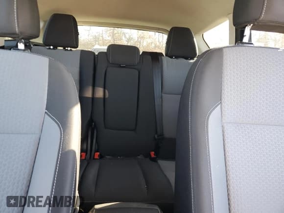 ✅ 2017 Ford Escape SE • VIN: 1FMCU9GD9HUE83194 • Lot: 91211475. Listed on Copart with 115,551 mi. Free auction sales archive from the USA and detailed vehicle history report at DreamBid. Image 10.