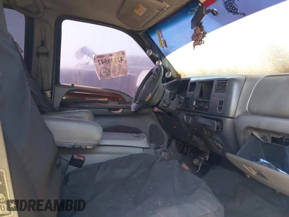 ✅ 2002 Ford F-250 XL • VIN: 1FTNW21FX2ED61521 • Lot: 42238542. Listed on IAAI with Not provided. Free auction sales archive from the USA and detailed vehicle history report at DreamBid. Image 5.