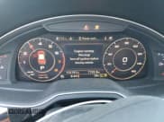 ✅ 2017 Audi Q7 Prestige • VIN: WA1VAAF7XHD054613 • Лот: 49283225. Опубликован ранее на Copart с пробегом 132 181 миль. Бесплатный доступ к архиву аукционных продаж из США и подробный отчёт об истории автомобиля на DreamBid. Изображение 9.