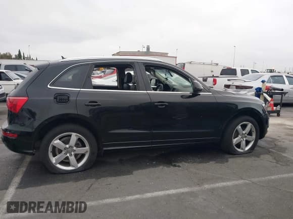 ✅ 2011 Audi Q5 Premium Plus • VIN: WA1DKAFP6BA001604 • Lot: 42793248. Wystawiony na IAAI z przebiegiem 143 457 mil. Bezpłatny archiwum sprzedaży aukcyjnych z USA i szczegółowy raport historii pojazdu na DreamBid. Zdjęcie 13.
