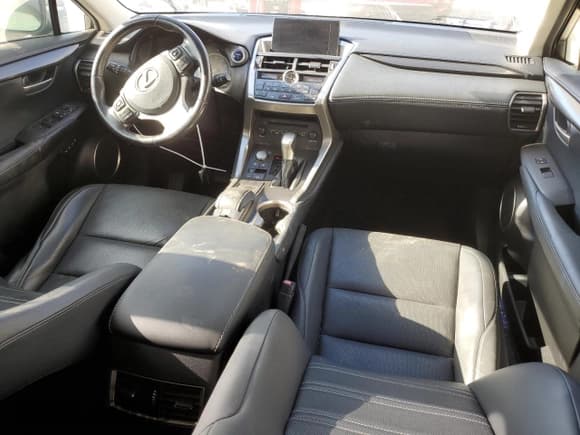 ✅ 2015 Lexus NX 300h • VIN: JTJBJRBZ5F2027002 • Лот: 70599525. Опубликован ранее на Copart с пробегом 158 288 миль. Бесплатный доступ к архиву аукционных продаж из США и подробный отчёт об истории автомобиля на DreamBid. Изображение 8.