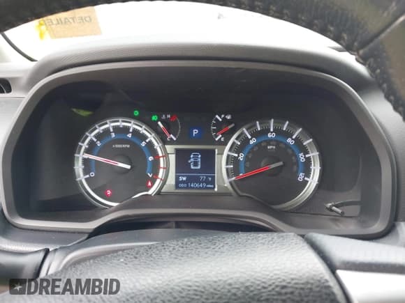 ✅ 2018 Toyota 4Runner SR5 • VIN: JTEBU5JR5J5528964 • Lot: 42752743. Wystawiony na IAAI z przebiegiem 140 649 mil. Bezpłatny archiwum sprzedaży aukcyjnych z USA i szczegółowy raport historii pojazdu na DreamBid. Zdjęcie 7.