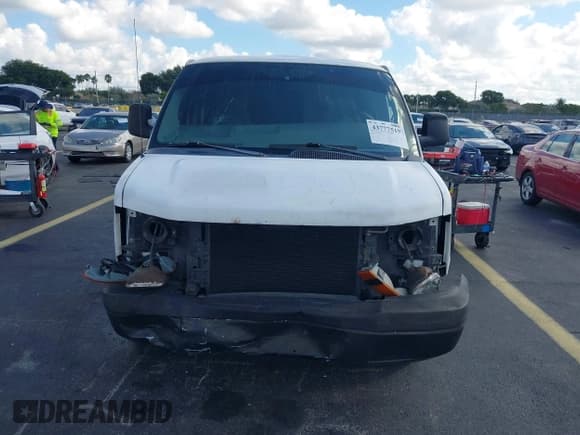 ✅ 2003 Chevrolet Express Cargo • VIN: 1GCFG15XX31110666 • Lot: 43777519. Wystawiony na IAAI z przebiegiem 122 291 mil. Bezpłatny archiwum sprzedaży aukcyjnych z USA i szczegółowy raport historii pojazdu na DreamBid. Zdjęcie 11.