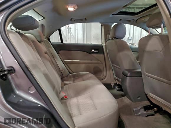 ✅ 2012 Ford Fusion SE • VIN: 3FAHP0HA9CR281396 • Lot: 94140105. Wystawiony na Copart z przebiegiem 171 151 mil. Bezpłatny archiwum sprzedaży aukcyjnych z USA i szczegółowy raport historii pojazdu na DreamBid. Zdjęcie 10.