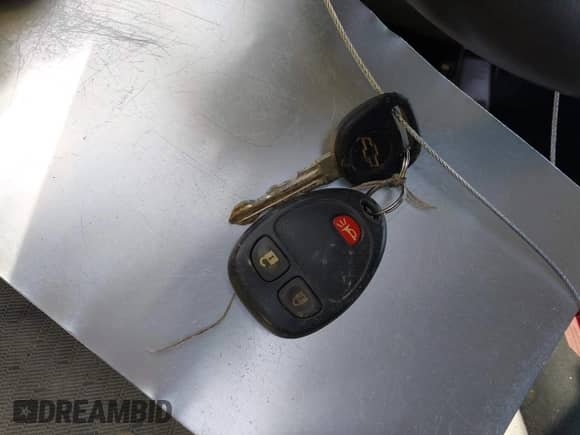 ✅ 2011 Chevrolet Silverado 1500 LS • VIN: 1GCRKREA6BZ342042 • Lot: 42410354. Wystawiony na IAAI z przebiegiem 290 263 mil mil. Skorzystaj z bezpłatnego archiwum sprzedaży aukcyjnych z USA i zobacz szczegółowy raport historii pojazdu na DreamBid. Zdjęcie 11.