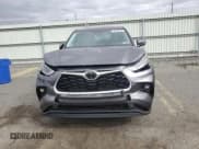 ✅ 2024 Toyota Highlander LE • VIN: 5TDKDRBH2RS554977 • Lot: 87486155. Listed on Copart with 6,870 mi. Free auction sales archive from the USA and detailed vehicle history report at DreamBid. Image 5.