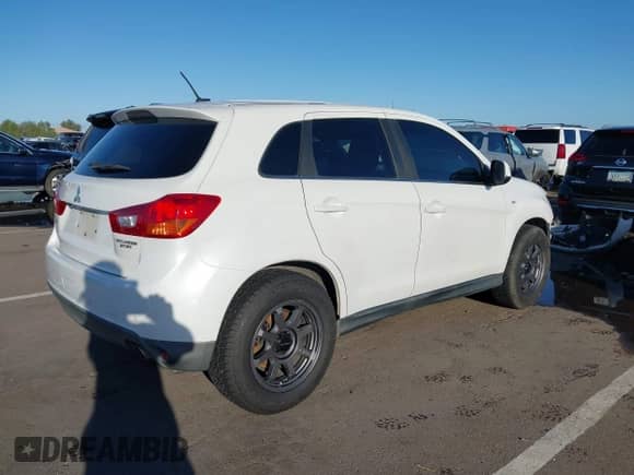 2014 Mitsubishi Outlander SE с VIN 4A4AP4AU6EE005473, выставлен на аукционе IAAI как лот 43439758 с пробегом 137 258 миль миль и . История ставок и продаж доступна на DreamBid. Изображение 4.