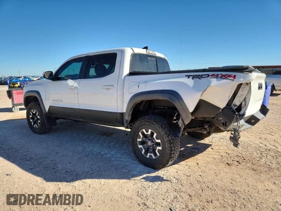 ✅ 2019 Toyota Tacoma TRD Off Road • VIN: 5TFCZ5AN1KX179864 • Lot: 90140645. Listed on Copart with 48,881 mi. Free auction sales archive from the USA and detailed vehicle history report at DreamBid. Image 2.