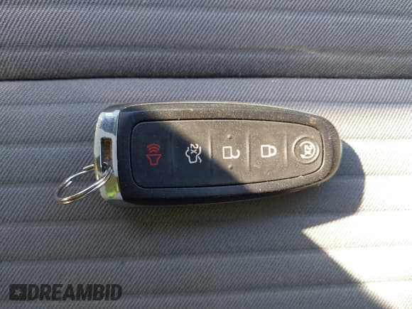 ✅ 2019 Ford Escape SE • VIN: 1FMCU9GDXKUA86259 • Лот: 43610676. Опубликован ранее на IAAI с пробегом 53 902 миль. Бесплатный доступ к архиву аукционных продаж из США и подробный отчёт об истории автомобиля на DreamBid. Изображение 11.