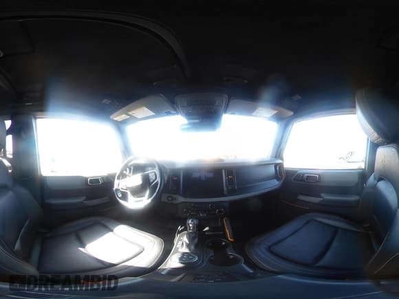 ✅ 2023 Ford Bronco • VIN: 1FMEE5DHXPLB80726 • Lot: 42054200. Wystawiony na IAAI z przebiegiem 12 921 mil. Bezpłatny archiwum sprzedaży aukcyjnych z USA i szczegółowy raport historii pojazdu na DreamBid. Zdjęcie 20.