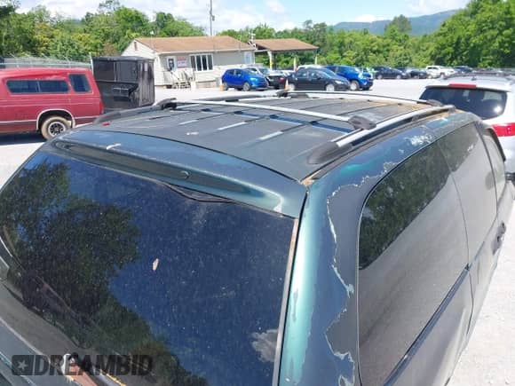 1996 Dodge Caravan SE с VIN 1B4GP44R3TB341618, выставлен на аукционе IAAI как лот 42345759 с пробегом 175 722 миль миль и . История ставок и продаж доступна на DreamBid. Изображение 14.