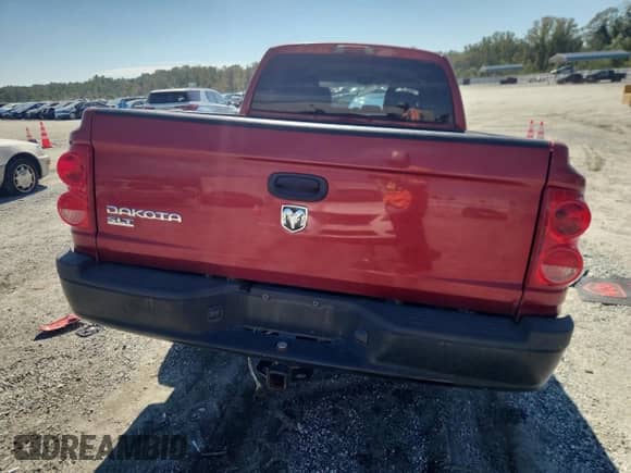 ✅ 2006 Dodge Dakota ST • VIN: 1D7HE28N46S645186 • Lot: 81959105. Wystawiony na Copart z przebiegiem 189 640 mil. Bezpłatny archiwum sprzedaży aukcyjnych z USA i szczegółowy raport historii pojazdu na DreamBid. Zdjęcie 6.