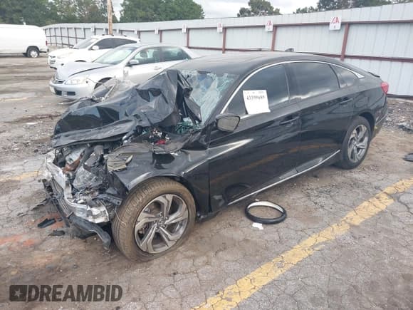 ✅ 2020 Honda Accord EX-L • VIN: 1HGCV2F51LA029973 • Lot: 43399689. Listed on IAAI with Not provided. Free auction sales archive from the USA and detailed vehicle history report at DreamBid. Image 2.