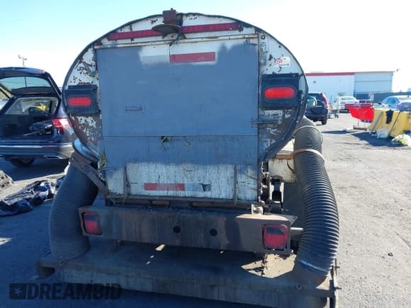 ✅ 2011 Chevrolet Silverado 1500 Work Truck • VIN: 1GCNCPEX1BZ307512 • Lot: 43480692. Listed on IAAI with 177,194 mi. Free auction sales archive from the USA and detailed vehicle history report at DreamBid. Image 16.