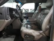 ✅ 2002 Chevrolet Suburban LT • VIN: 1GNFK16Z12J125447 • Лот: 52516305. Опубликован ранее на Copart с пробегом 306 705 миль. Бесплатный доступ к архиву аукционных продаж из США и подробный отчёт об истории автомобиля на DreamBid. Изображение 7.