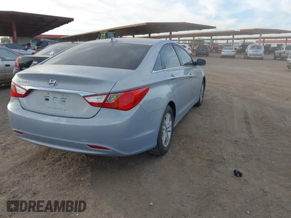 ✅ 2013 Hyundai Sonata GLS • VIN: 5NPEB4AC2DH723776 • Лот: 43616358. Опубликован ранее на IAAI с пробегом 120 230 миль. Бесплатный доступ к архиву аукционных продаж из США и подробный отчёт об истории автомобиля на DreamBid. Изображение 4.