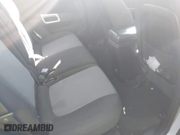 ✅ 2013 Chevrolet Captiva Sport LT • VIN: 3GNAL3EK5DS632165 • Lot: 43592516. Wystawiony na IAAI z przebiegiem 103 134 mil. Bezpłatny archiwum sprzedaży aukcyjnych z USA i szczegółowy raport historii pojazdu na DreamBid. Zdjęcie 8.