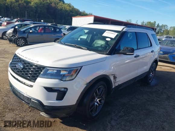 ✅ 2019 Ford Explorer Sport • VIN: 1FM5K8GT1KGA05969 • Lot: 43349852. Wystawiony na IAAI z przebiegiem 67 295 mil. Bezpłatny archiwum sprzedaży aukcyjnych z USA i szczegółowy raport historii pojazdu na DreamBid. Zdjęcie 2.