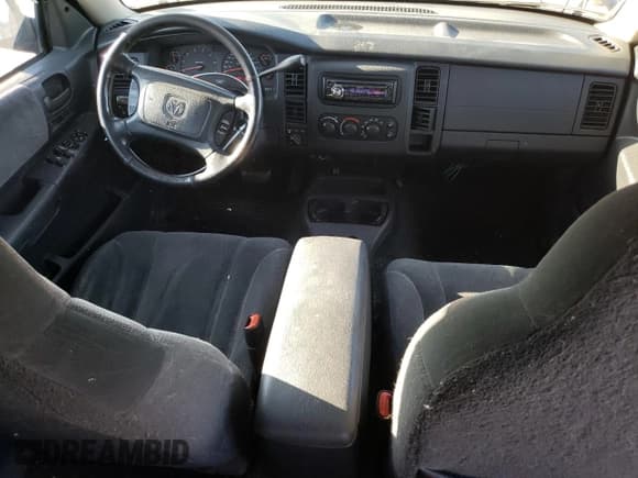 ✅ 2003 Dodge Dakota SLT • VIN: 1D7HG48N73S374108 • Lot: 75103844. Wystawiony na Copart z przebiegiem 97 967 mil. Bezpłatny archiwum sprzedaży aukcyjnych z USA i szczegółowy raport historii pojazdu na DreamBid. Zdjęcie 8.