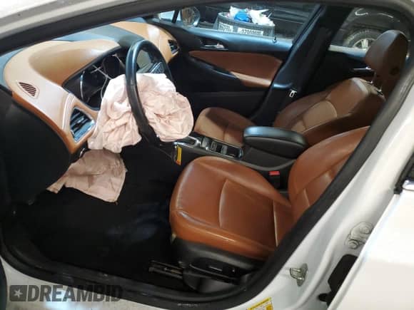 ✅ 2016 Chevrolet Cruze Premier • VIN: 1G1BG5SM7G7303885 • Lot: 72704042. Wystawiony na Copart z przebiegiem 103 198 mil mil. Skorzystaj z bezpłatnego archiwum sprzedaży aukcyjnych z USA i zobacz szczegółowy raport historii pojazdu na DreamBid. Zdjęcie 7.