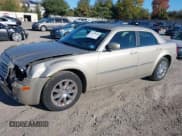 ✅ 2008 Chrysler 300 Limited • VIN: 2C3KA33G48H218342 • Lot: 43542458. Listed on IAAI with 190,535 mi. Free auction sales archive from the USA and detailed vehicle history report at DreamBid. Image 20.