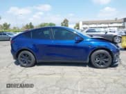 ✅ 2023 Tesla Model Y Long Range • VIN: 7SAYGDEE5PA074004 • Lot: 43207835. Wystawiony na IAAI z przebiegiem 28 449 mil. Bezpłatny archiwum sprzedaży aukcyjnych z USA i szczegółowy raport historii pojazdu na DreamBid. Zdjęcie 13.