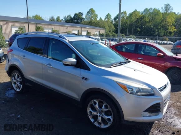 ✅ 2013 Ford Escape Titanium • VIN: 1FMCU9J92DUA57202 • Лот: 43350339. Опубликован ранее на IAAI с пробегом 172 073 миль. Бесплатный доступ к архиву аукционных продаж из США и подробный отчёт об истории автомобиля на DreamBid. Изображение 1.