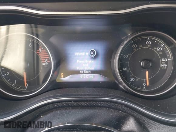 ✅ 2020 Jeep Cherokee Limited • VIN: 1C4PJMDX1LD604499 • Lot: 43556843. Wystawiony na IAAI z przebiegiem 61 357 mil. Bezpłatny archiwum sprzedaży aukcyjnych z USA i szczegółowy raport historii pojazdu na DreamBid. Zdjęcie 7.