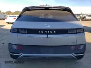 2023 Hyundai Ioniq 5 SEL z VIN KM8KNDAF7PU166437, wystawiony jako Copart lot #77498133 z przebiegiem 10 517 mil mil oraz . Historia ofert i sprzedaży dostępna na DreamBid. Obrazek 6.