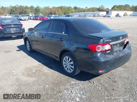 ✅ 2013 Toyota Corolla LE • VIN: 2T1BU4EE3DC064487 • Лот: 43457765. Опубликован ранее на IAAI с пробегом 174 611 миль. Бесплатный доступ к архиву аукционных продаж из США и подробный отчёт об истории автомобиля на DreamBid. Изображение 3.