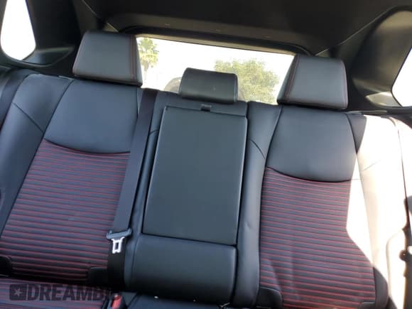 ✅ 2024 Toyota RAV4 XSE • VIN: JTMEB3FV5RD212855 • Лот: 90061985. Опубликован ранее на Copart с пробегом 9 975 миль. Бесплатный доступ к архиву аукционных продаж из США и подробный отчёт об истории автомобиля на DreamBid. Изображение 10.