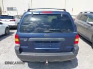 ✅ 2004 Ford Escape XLT • VIN: 1FMYU031X4KB75065 • Lot: 42238562. Listed on IAAI with 195,440 mi. Free auction sales archive from the USA and detailed vehicle history report at DreamBid. Image 16.