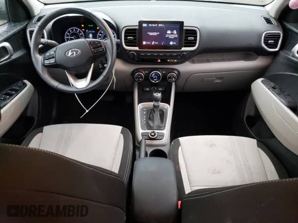 2022 Hyundai Venue SEL with VIN KMHRC8A33NU194069, listed as a Copart auction lot 72498854 with 17,268 mi miles and Salvage title. Bid and sale history available at DreamBid. Image 8.