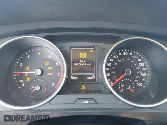 ✅ 2020 Volkswagen Tiguan SE • VIN: 3VV2B7AX1LM096151 • Lot: 87059725. Wystawiony na Copart z przebiegiem 54 901 mil. Bezpłatny archiwum sprzedaży aukcyjnych z USA i szczegółowy raport historii pojazdu na DreamBid. Zdjęcie 9.